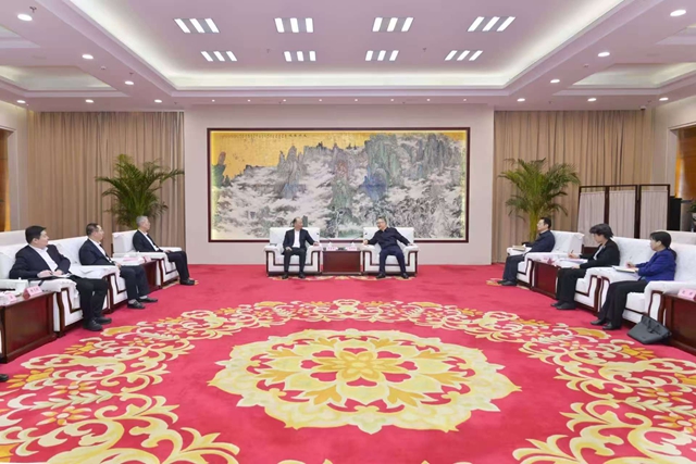 莫鼎革拜會(huì)安徽省委副書記、省長王清憲