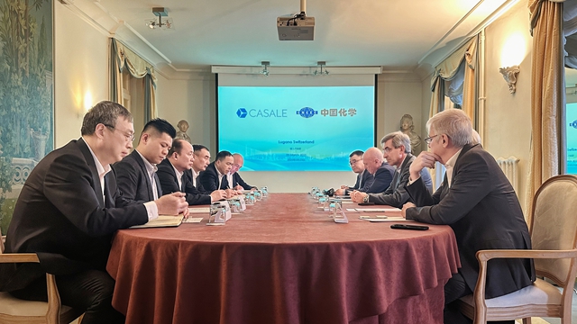 莫鼎革會見Casale首席執(zhí)行官費(fèi)德里科?扎爾迪